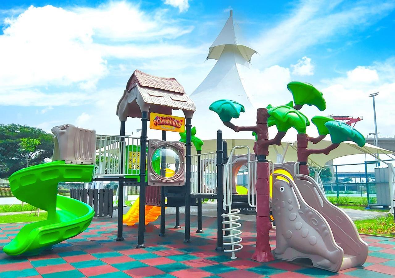 Le Premier Hotel Deltamas Cikarang Exterior photo